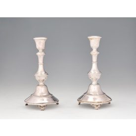 Historizáló gyertyatartópár