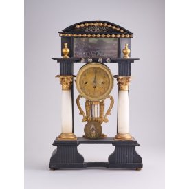 Biedermeier oszlopos asztali óra