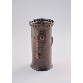 Figurális gyertyatartó