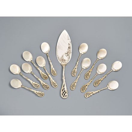 12 darab krémeskanál tortalapáttal