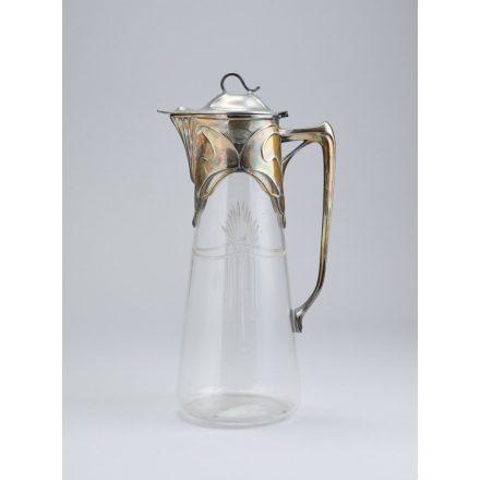 Szecessziós boroskancsó