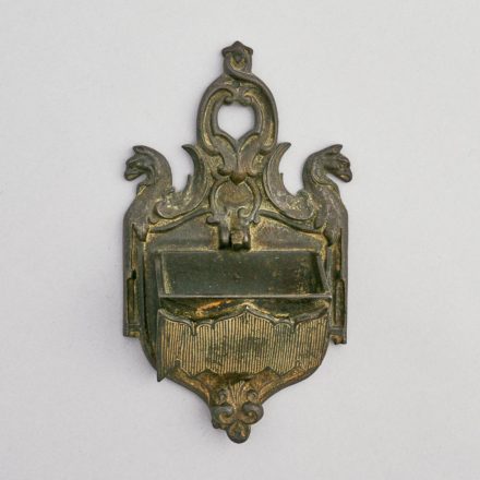 Gyufatartó gyújtóval