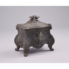 Historizáló ón ékszerdoboz galambokkal