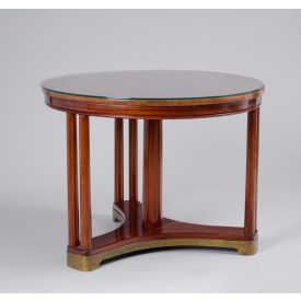 Szecessziós kisasztal