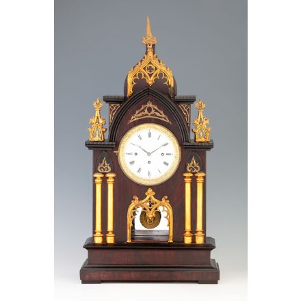 Neogótikus asztali óra