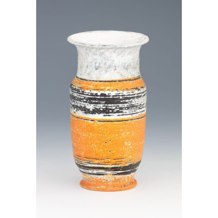 Gorka Lívia: Díszváza