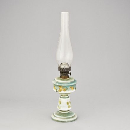 Asztali petróleumlámpa