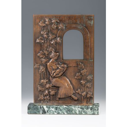 R. Kiss Lenke: Anya gyermekével