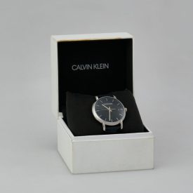 Férfi karóra eredeti dobozában